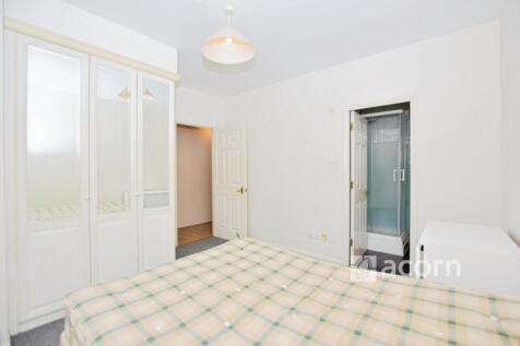 Master Bedroom (2)