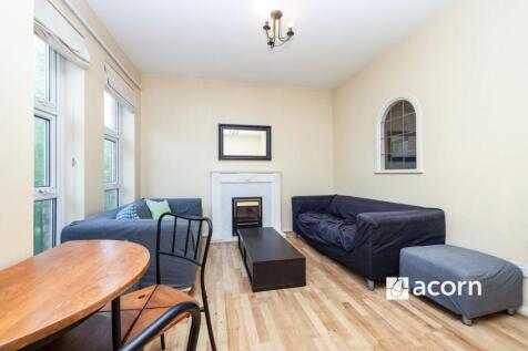 Living Room (4)