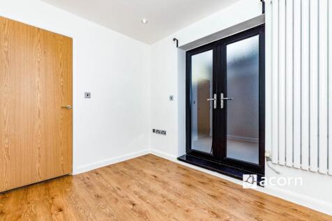 Bedroom 2 (2)