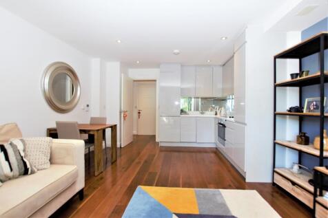 Living Room (4)