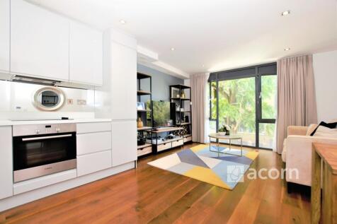Living Room (3)