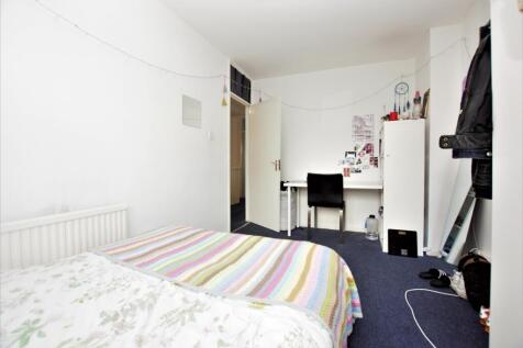 Bedroom 2 (2)