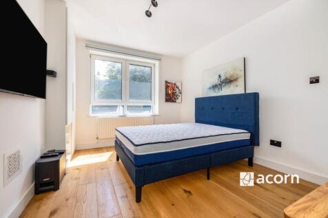 Bedroom 1 (2)