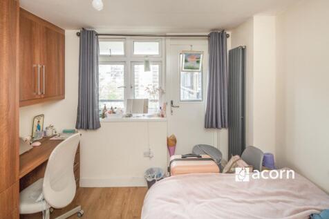 Bedroom 1 (2)