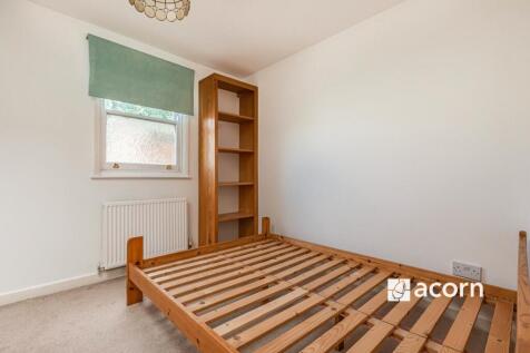 Bedroom 1 (2)