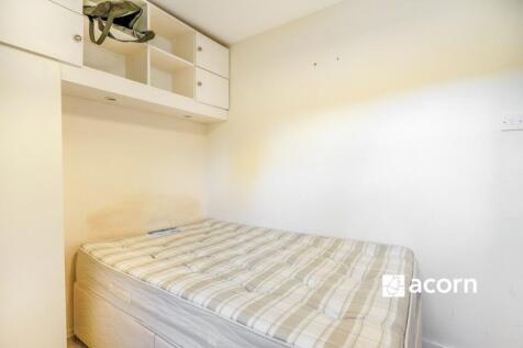 Bedroom 2 (2)