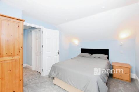 Bedroom 1 (2)