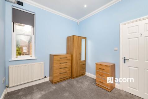 Bedroom 2 (2)