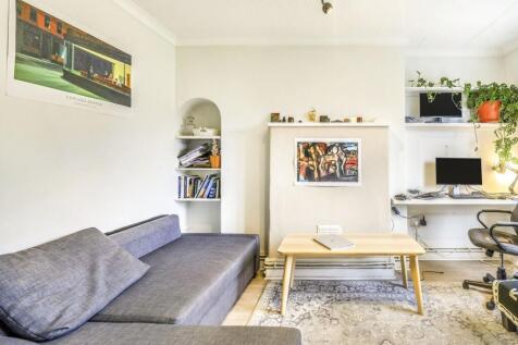 Living Room (5)