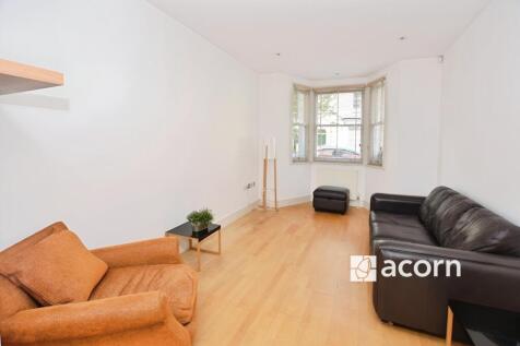Living Room (2)