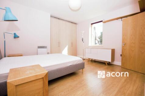 Bedroom 1 (2)