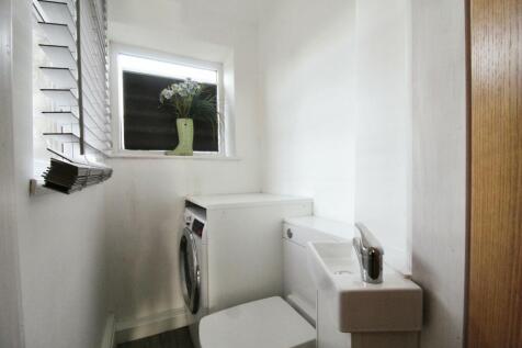 Cloakroom/WC