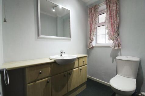 Cloakroom/Wc
