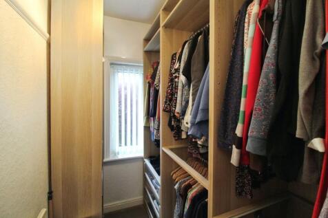 Cot/Dressing Room
