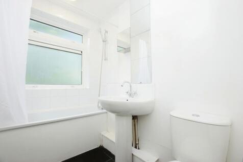 e7553c7d-bath