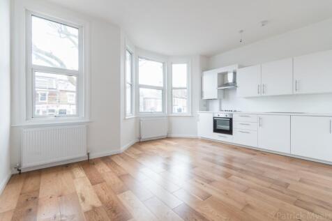 Reception/Kitchen