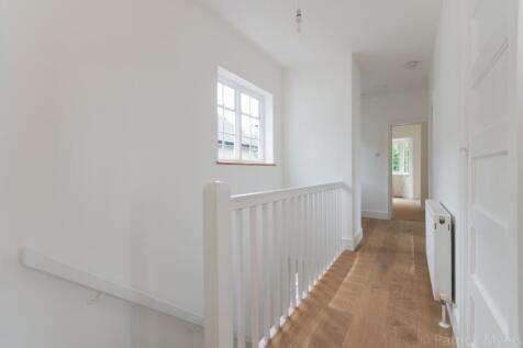 2 Braeside Court-9