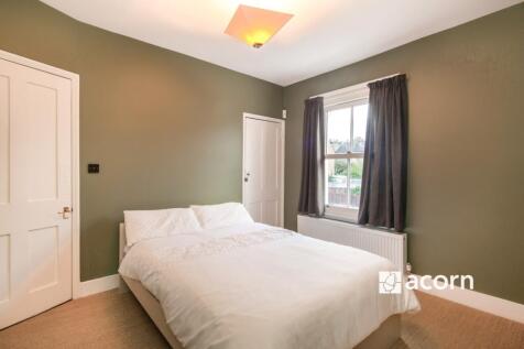 4e285fdd-3caf-f01...