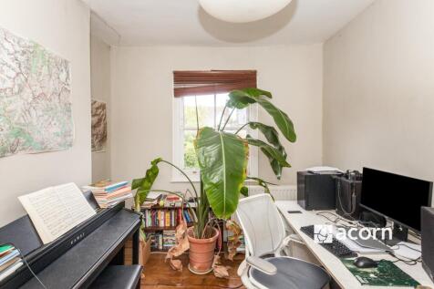 0d557018-26a8-f01...