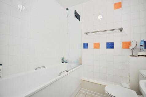 38f87e31-bathroom