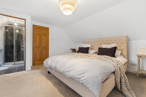 Bedroom 2 - First Fl