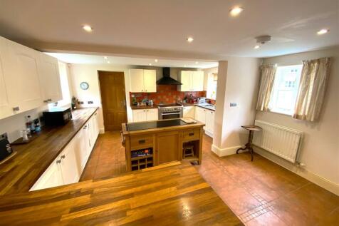 kitchen.JPG
