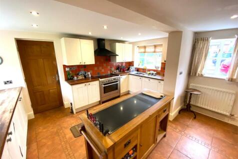 kitchen2.JPG