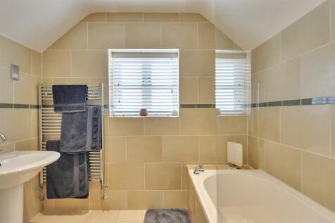 bed1ensuite.jpg