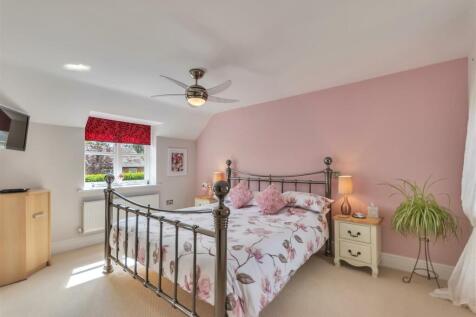 bed2.jpg