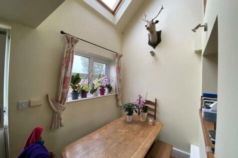 Dining area.jpg