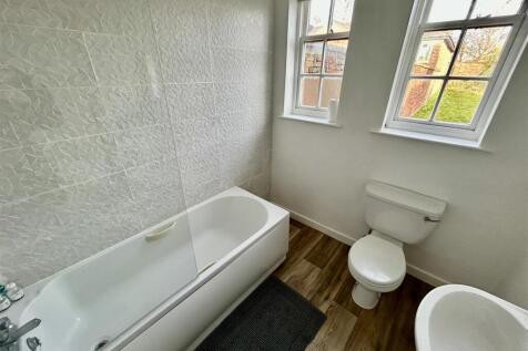 chbath.JPG