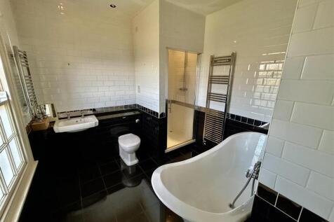 ensuite2.JPG