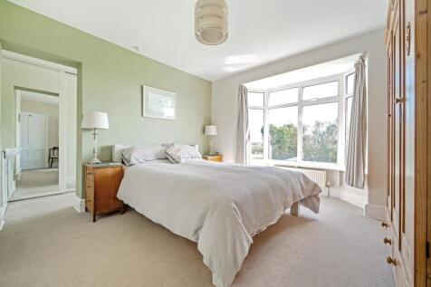 Bedroom 1.JPG