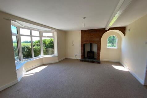 Living room..jpg