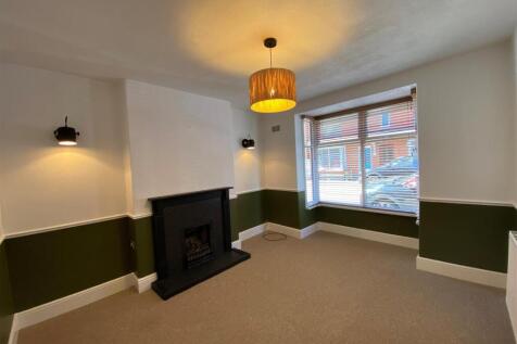 Living Room.jpg