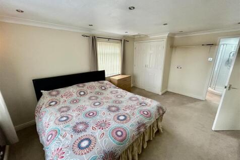 bed11.JPG