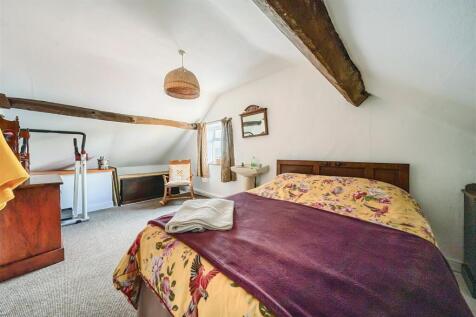 Bedroom 5.jpg