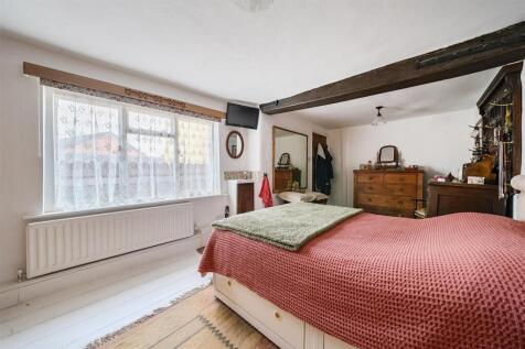 Bedroom.jpg