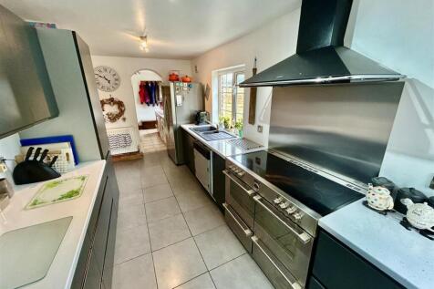 kitchen1.JPG