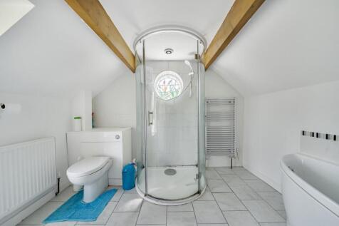 ensuite.jpg