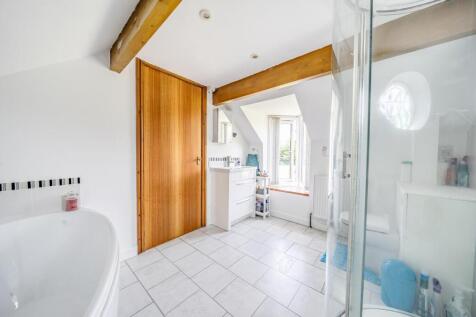 ensuite2.jpg
