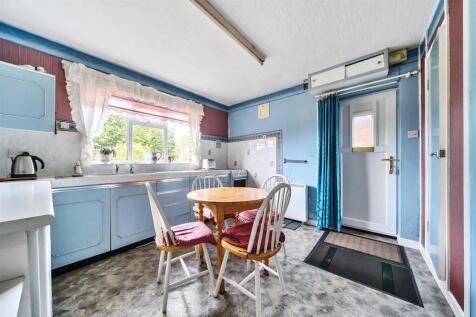 Kitchen Diner. 2