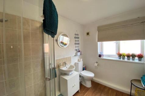 Shower room..jpg