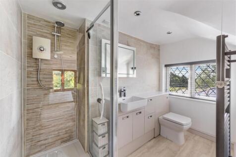 ensuite2.jpg