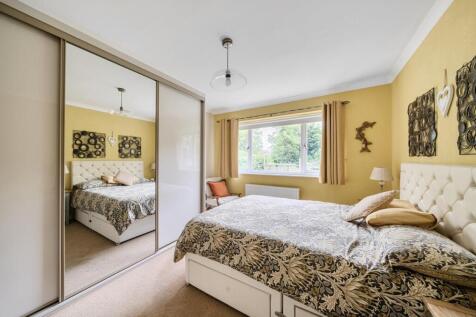 bed2.jpg
