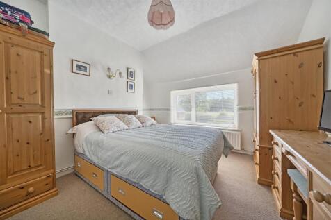 Bedroom 3.jpg