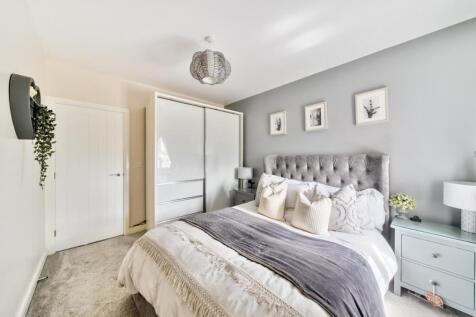 Bedroom 1 .1