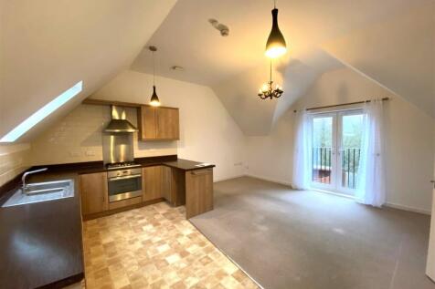 Open plan kitchen living dining room.jpg