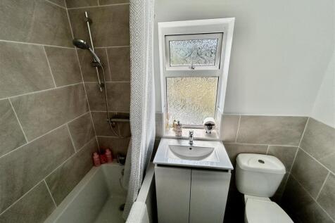 bathroom.JPG