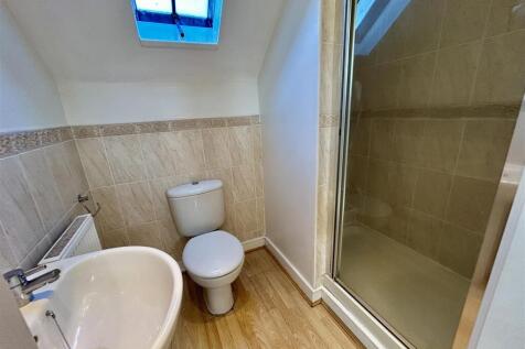 ensuite.JPG
